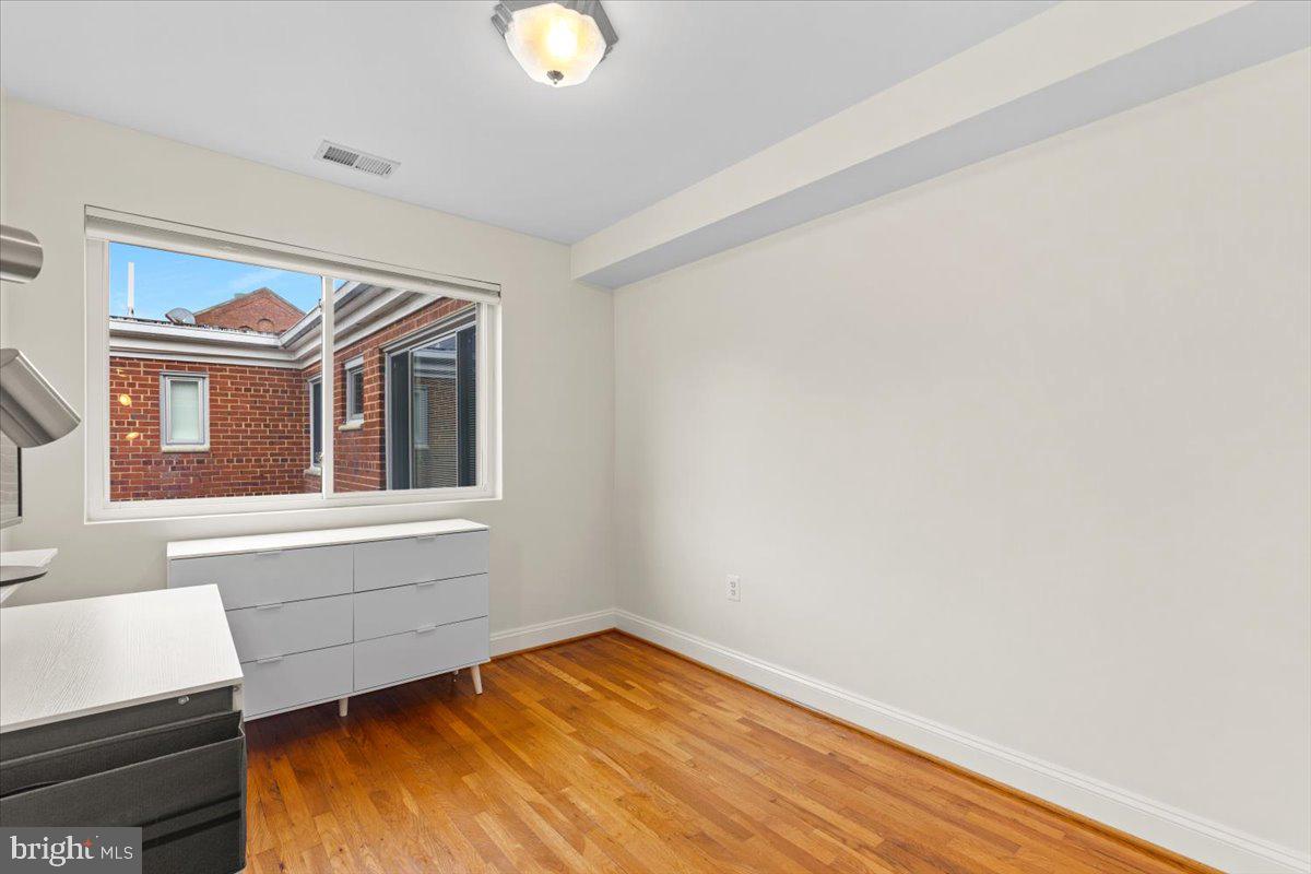 804 Taylor Street Northwest, Unit 403 Washington, DC 20011 - Photo 27 of 35