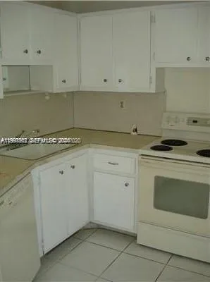 $1,700 | 1780 Northeast 191st Street, Unit 3002, Miami, FL 33179