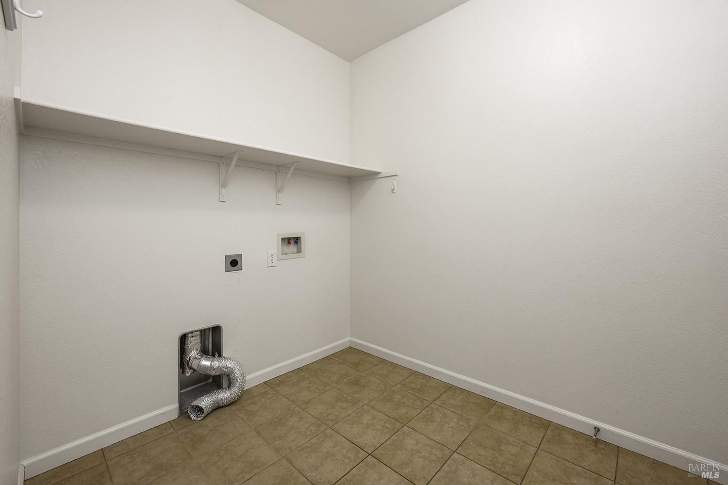 1707 St Anthony Way Santa Rosa, CA 95404 - Photo 13 of 33
