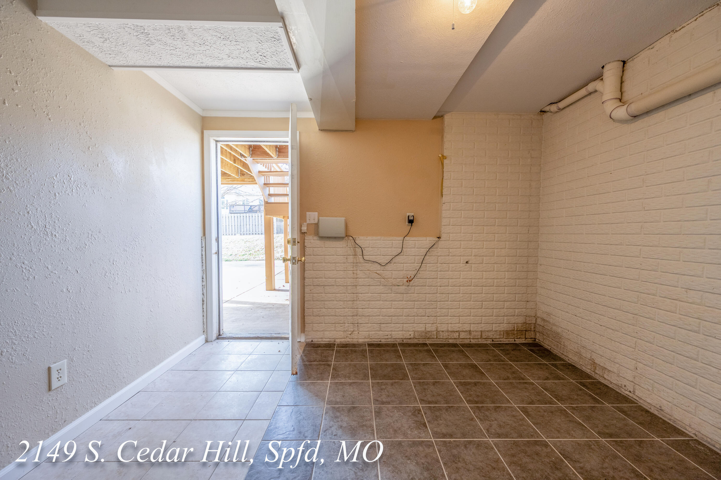 2149 South Cedar Hill Springfield, MO 65809 - Photo 90 of 95 2149 S. Cedar Hills, Spfd, MO V2-14-2
