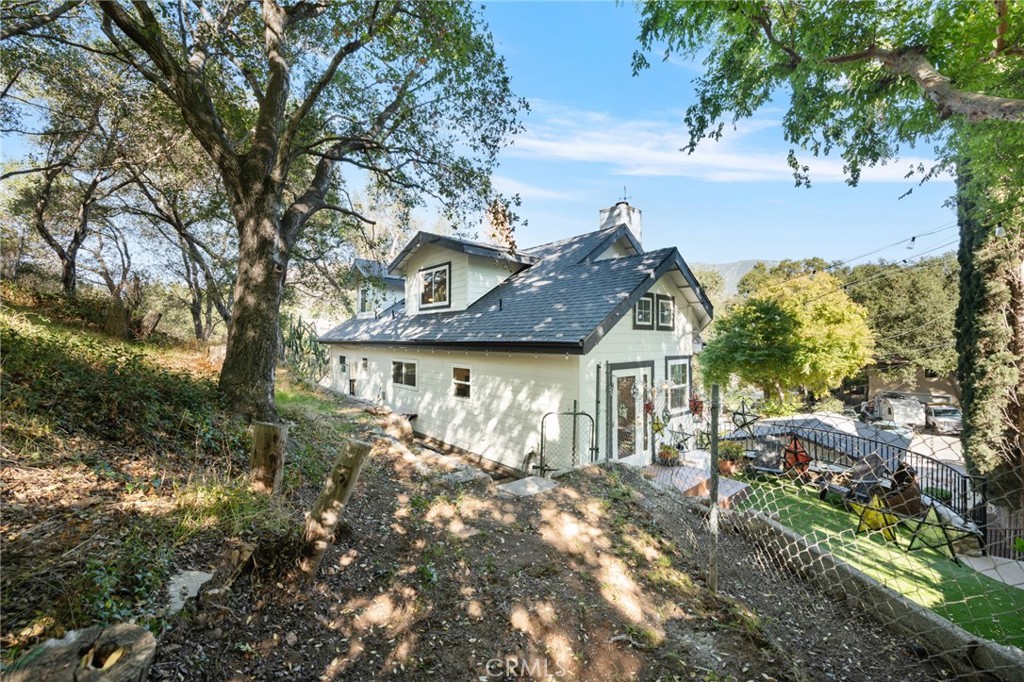 9729 Marcus Lane Tujunga, CA 91042 - Photo 51 of 55 Backyard
