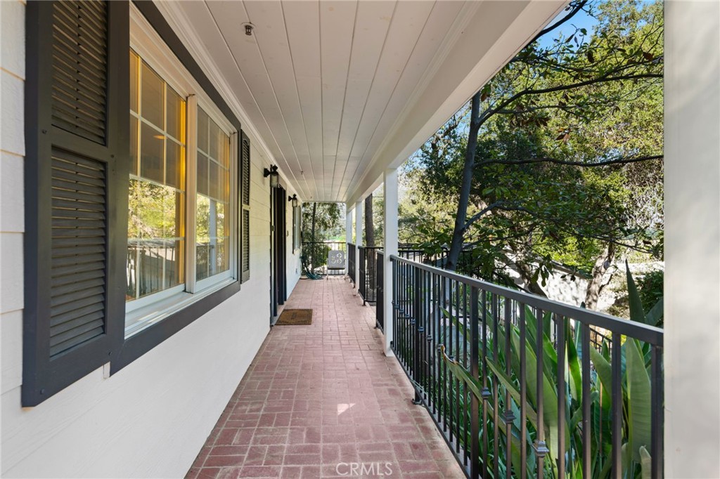9729 Marcus Lane Tujunga, CA 91042 - Photo 6 of 55 a view of a balcony