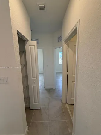 $2,000 | 2942 Southeast 23rd Avenue, Homestead, FL 33035