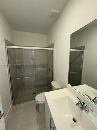 $2,000 | 2942 Southeast 23rd Avenue, Homestead, FL 33035