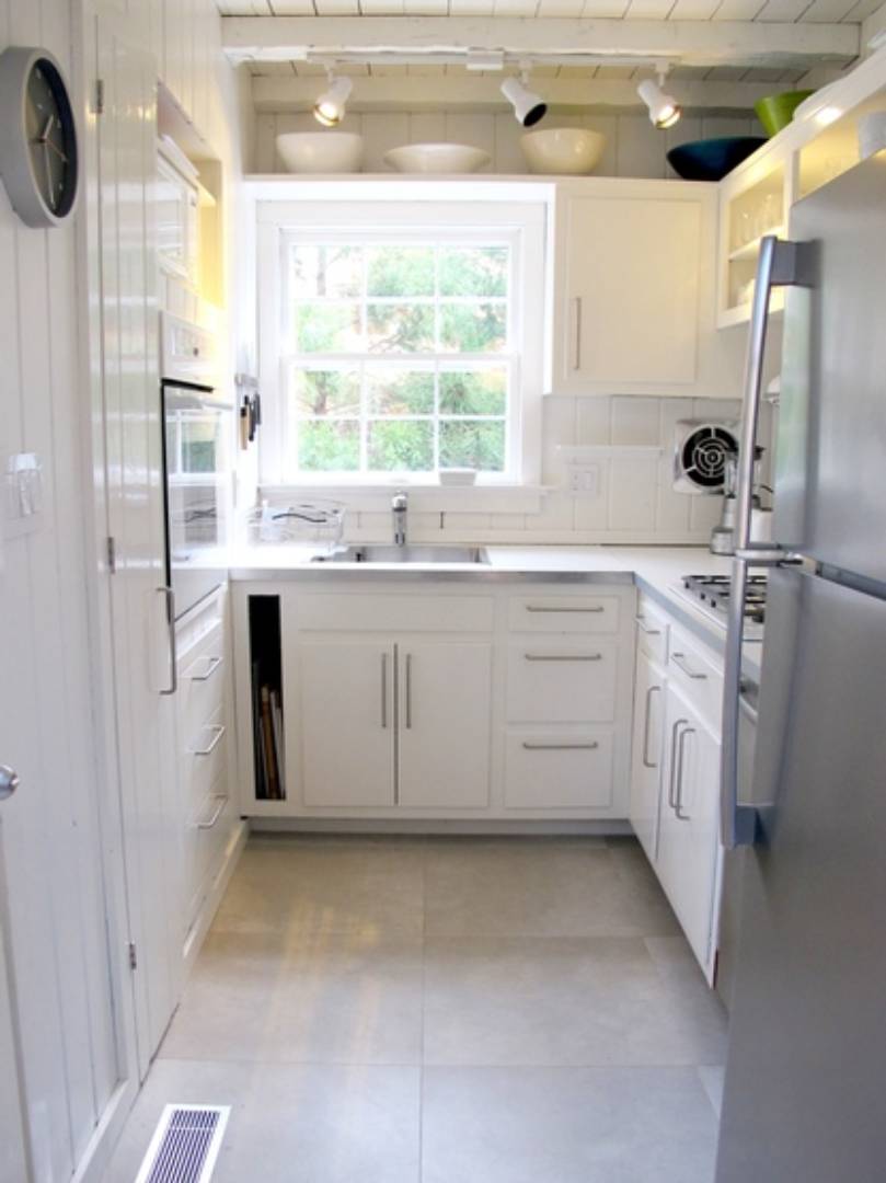 53 Sayre's Path Wainscott, NY 11975 - Photo 10 of 10