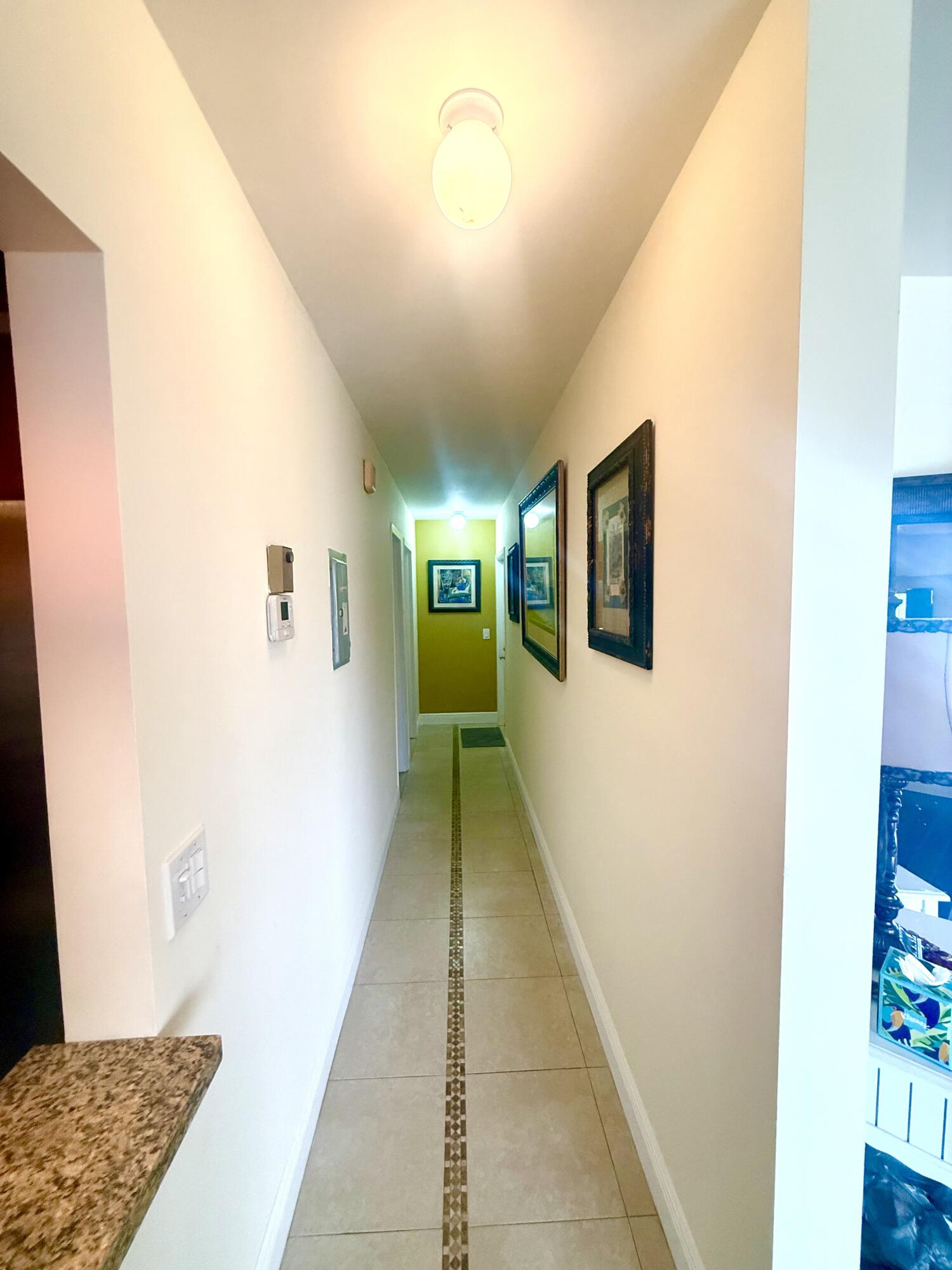 162 Preston F Boca Raton, FL 33434 - Photo 7 of 26 Hallway