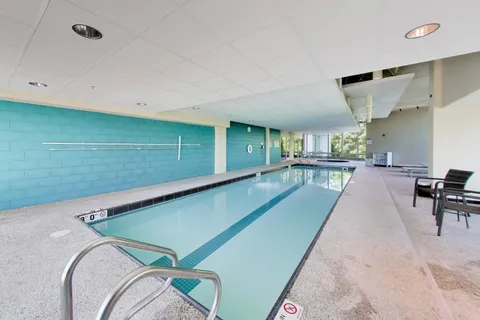 $339,000 | 1570 Elmwood Avenue, Unit 909, Evanston, IL 60201