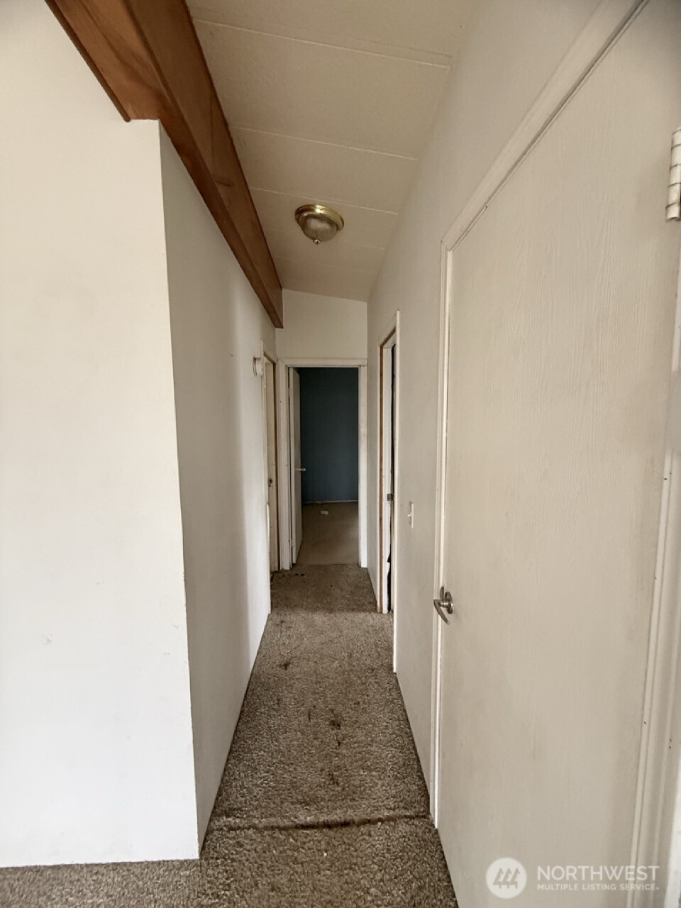 14003 70th Street East Sumner, WA 98390 - Photo 12 of 20 a view of hallway