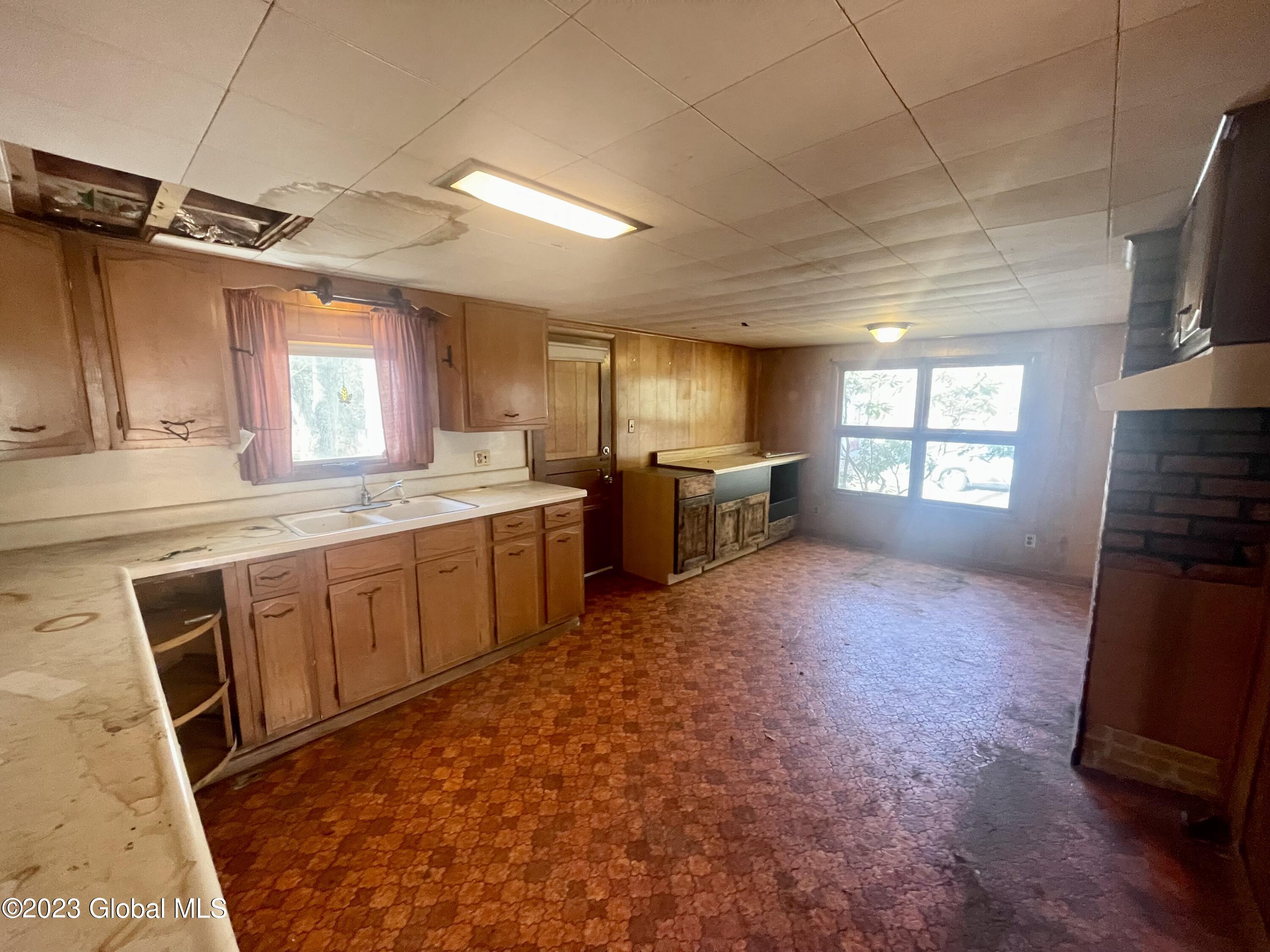 407 Gansevoort Road Moreau, NY 12828 - Photo 15 of 26 Kitchen - Dining Area