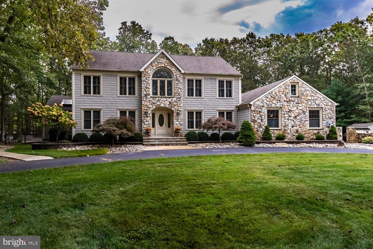 587 McKendimen Road Medford, NJ 08055 - Photo 1 of 51