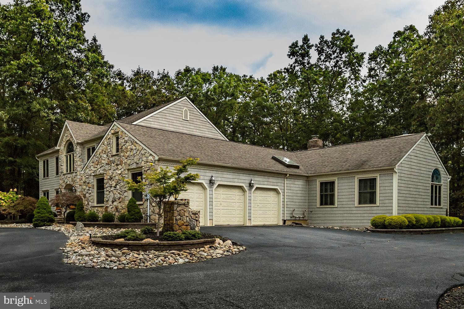 587 McKendimen Road Medford, NJ 08055 - Photo 2 of 51