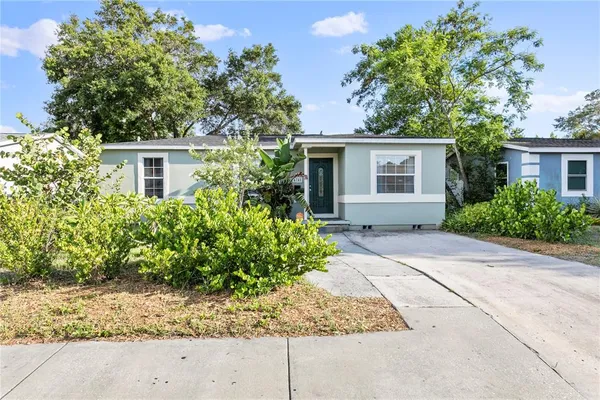 $2,400 | 4740 22nd Avenue North, St. Petersburg, FL 33713