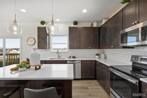 $356,900 | 3 Royal Ii At Winding Meadows, Fenton, MO 63026