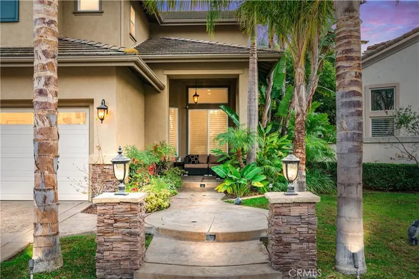$2,200,000 | 33 Calavera, Irvine, CA 92606