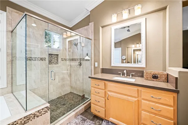 $2,200,000 | 33 Calavera, Irvine, CA 92606