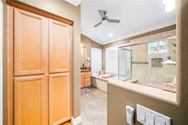 $2,200,000 | 33 Calavera, Irvine, CA 92606