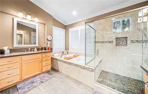 $2,200,000 | 33 Calavera, Irvine, CA 92606