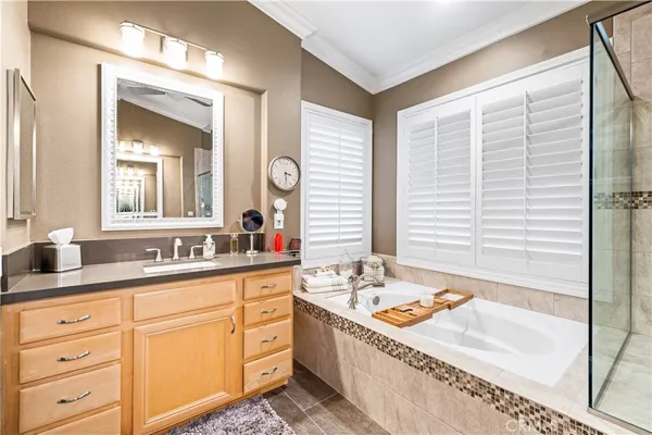$2,200,000 | 33 Calavera, Irvine, CA 92606