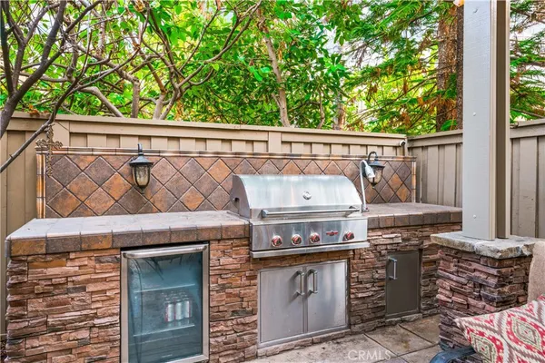 $2,200,000 | 33 Calavera, Irvine, CA 92606