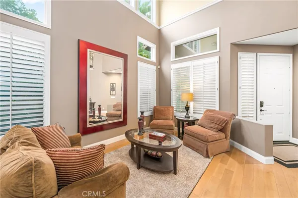 $2,200,000 | 33 Calavera, Irvine, CA 92606