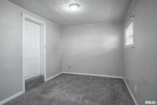 $68,000 | 912 Southwest 5th Street, Aledo, IL 61231