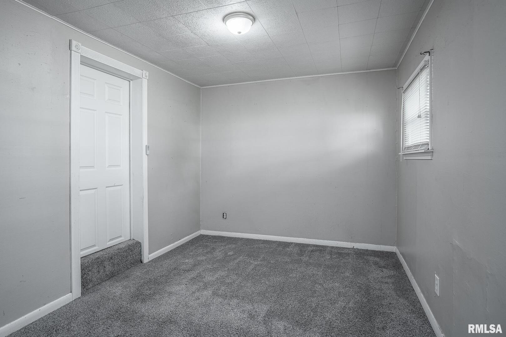 912 Southwest 5th Street Aledo, IL 61231 - Photo 12 of 14