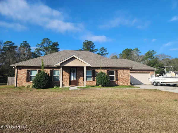 $275,000 | 9 Timaquana Drive, Picayune, MS 39466