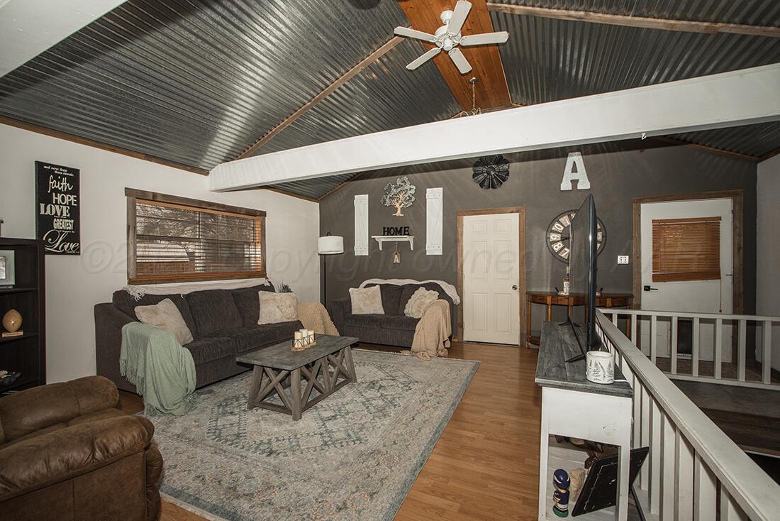 4309 South Ong Street Amarillo, TX 79110 - Photo 8 of 25 Living Room