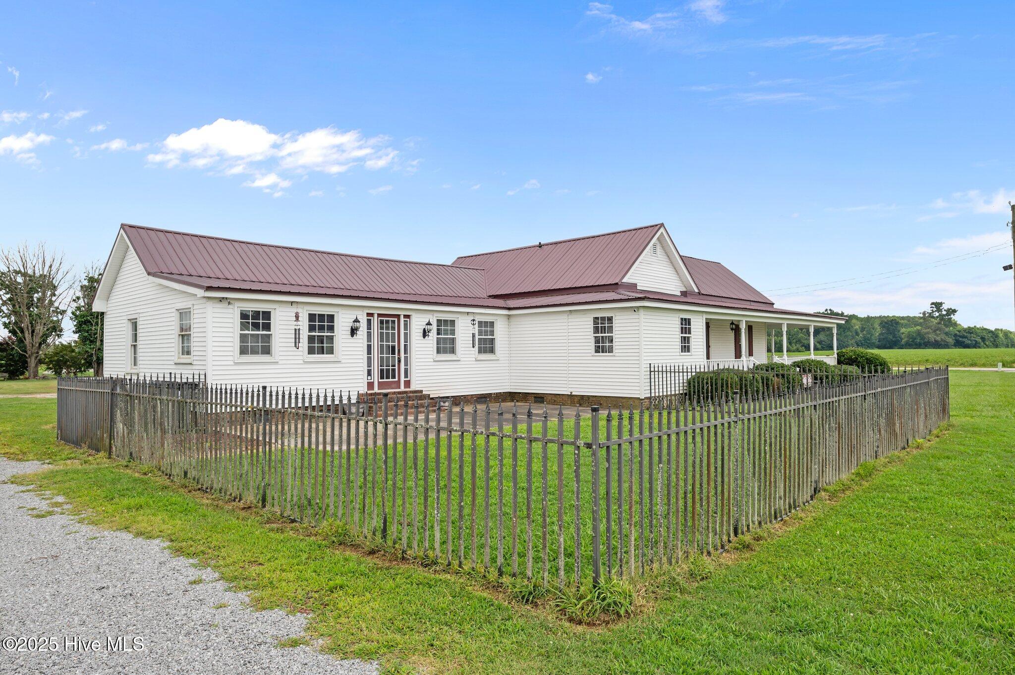 5934 Highway 42 Macclesfield, NC 27852 - Photo 5 of 50 Side View of House