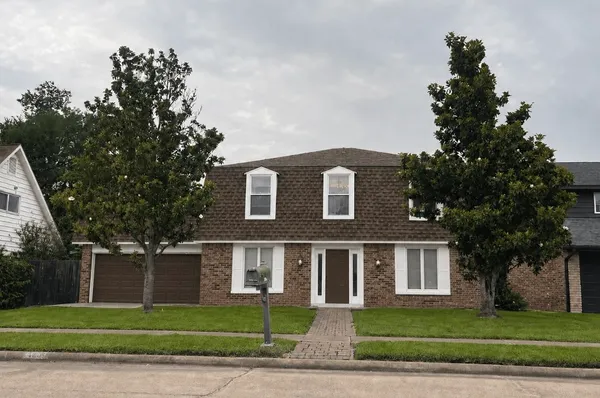 $359,999 | 11730 Dorrance Lane, Meadows Place, TX 77477