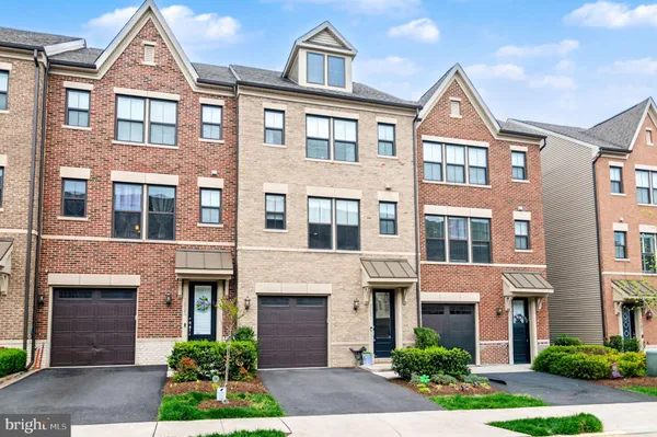 $4,200 | 3697 Ambrose Hills Road, Falls Church, VA 22041