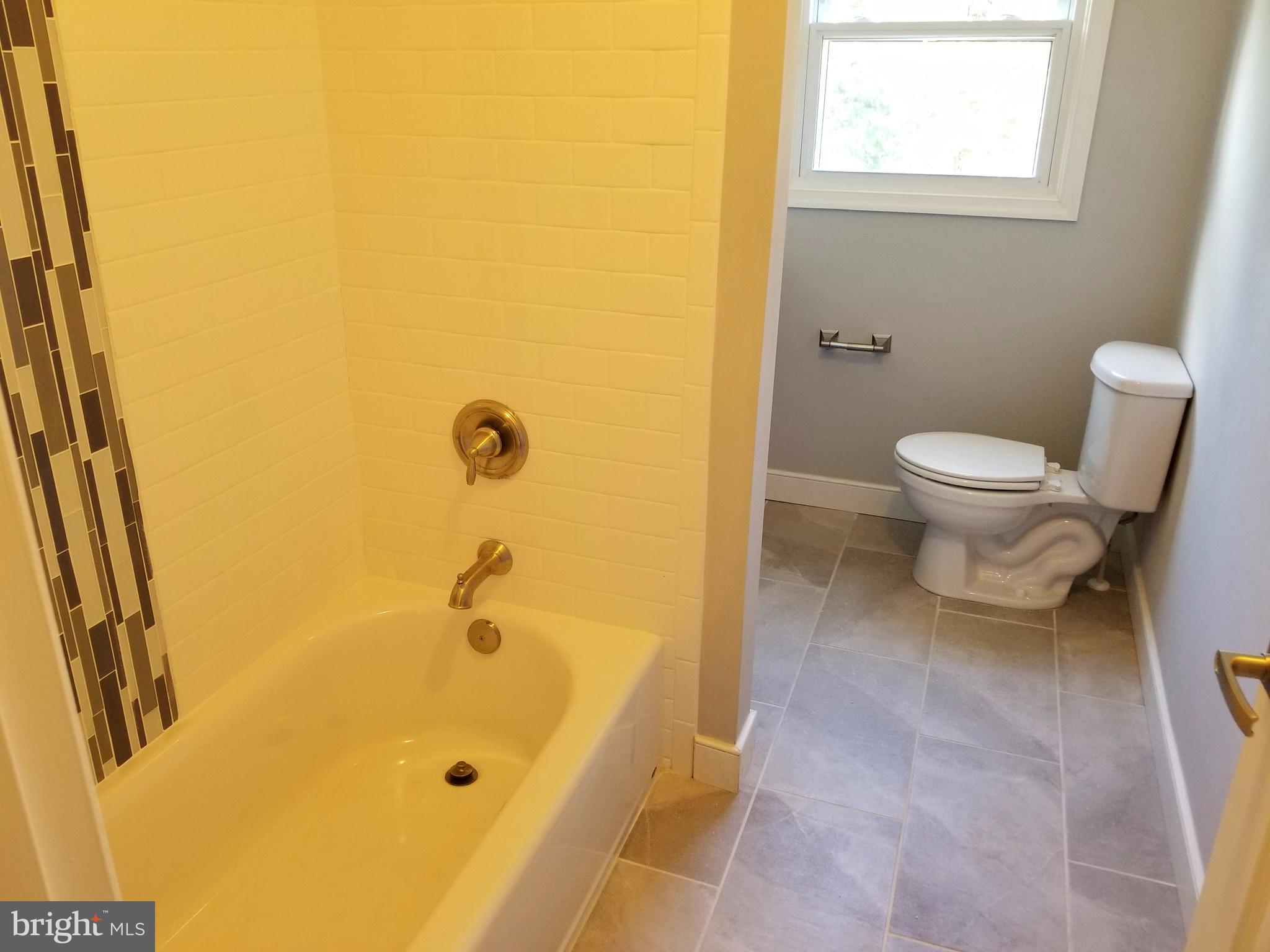 4985 Sandy Point Road Prince Frederick, MD 20678 - Photo 14 of 22 Bath