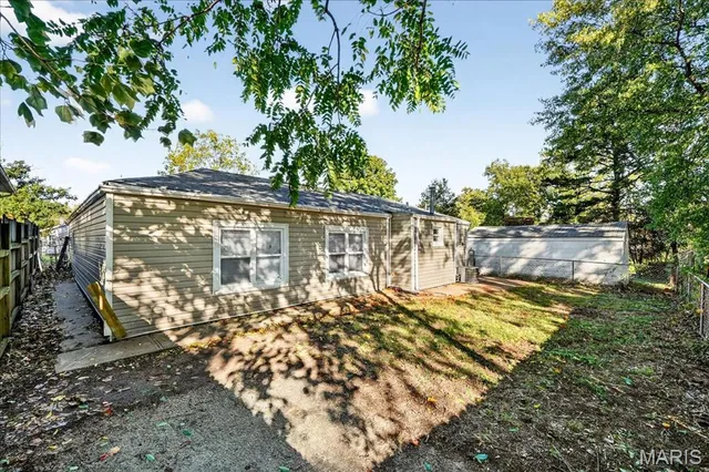 $179,900 | 8022 Joel Avenue, St. Louis, MO 63123