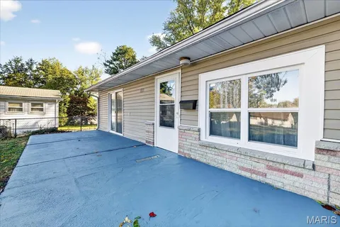 $179,900 | 8022 Joel Avenue, St. Louis, MO 63123