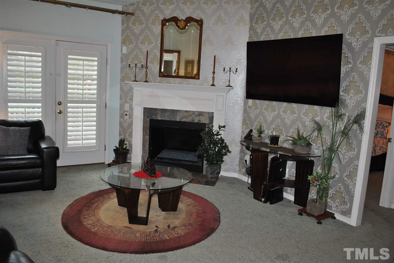 11006 Louson Place Raleigh, NC 27614 - Photo 8 of 25 Gallery Image 8