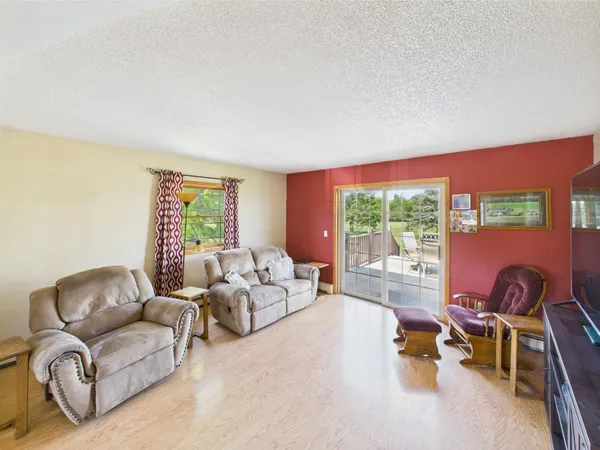 $639,899 | 31528 63rd Street, Hillman, MN 56338