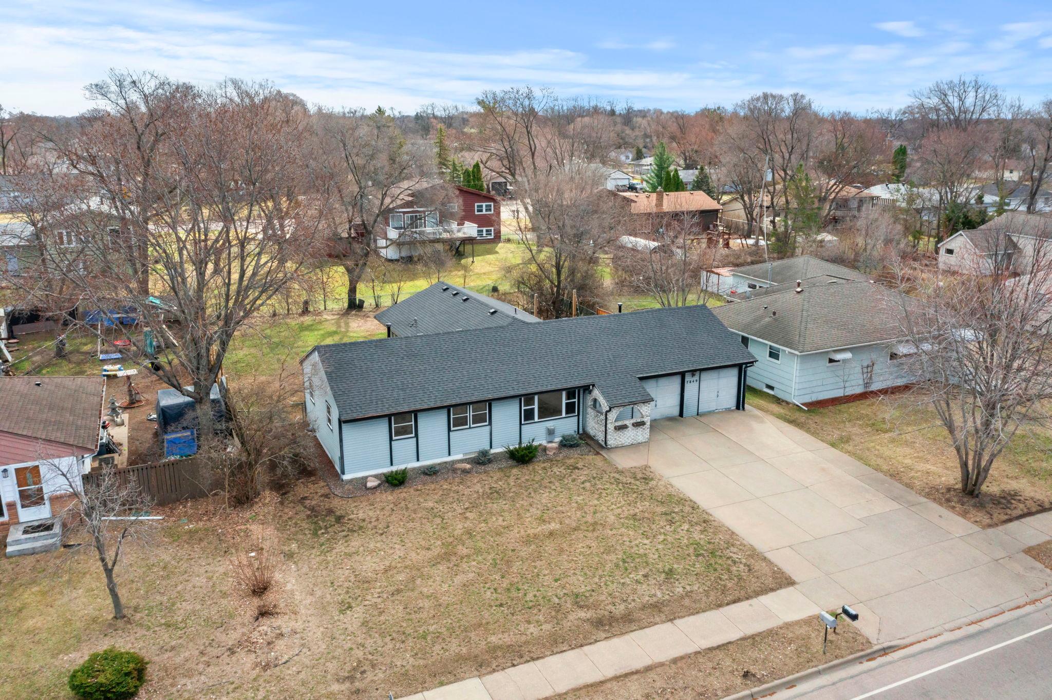 7849 Monroe Street Northeast Spring Lake Park, MN 55432 - Photo 3 of 74