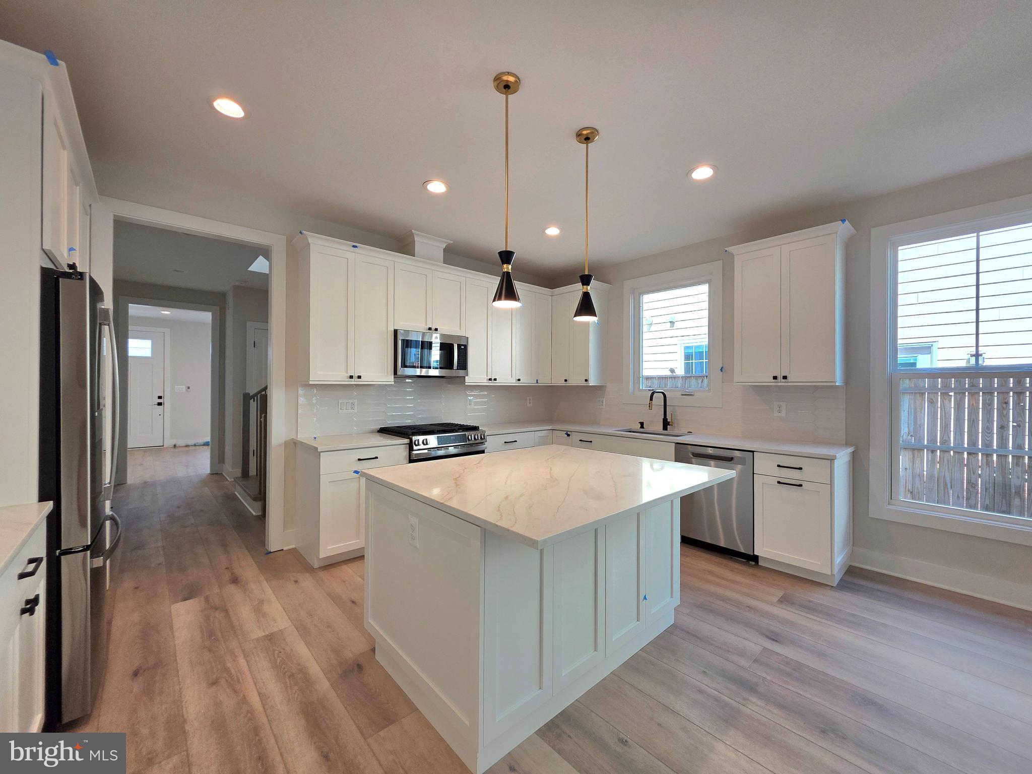 41 East Reed Avenue Alexandria, VA 22305 - Photo 6 of 31