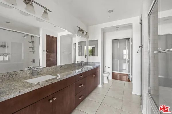 $695,000 | 1901 Victoria Avenue, Unit 201, Oxnard, CA 93035