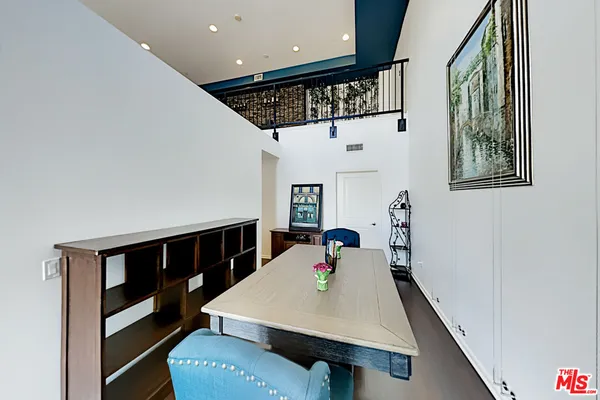 $695,000 | 1901 Victoria Avenue, Unit 201, Oxnard, CA 93035