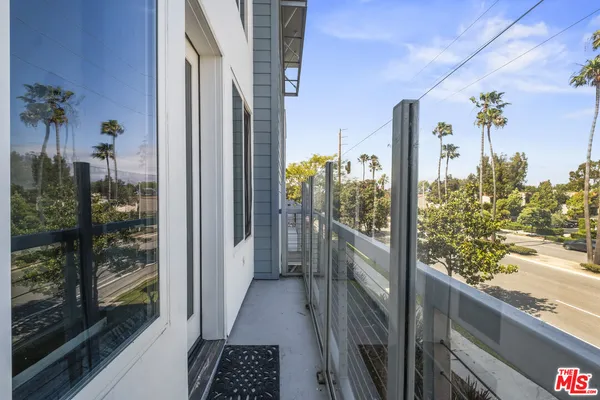 $695,000 | 1901 Victoria Avenue, Unit 201, Oxnard, CA 93035
