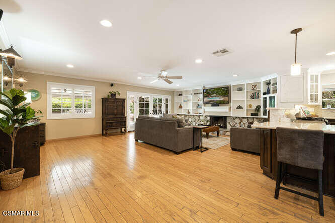 5609 Parkmor Road Calabasas, CA 91302 - Photo 5 of 37 a living room with furniture and a table