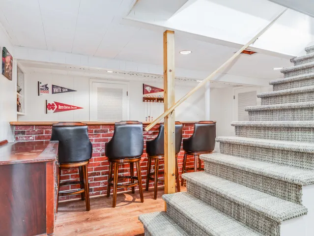 $315,000 | 1416 West Acres Road, Joliet, IL 60435