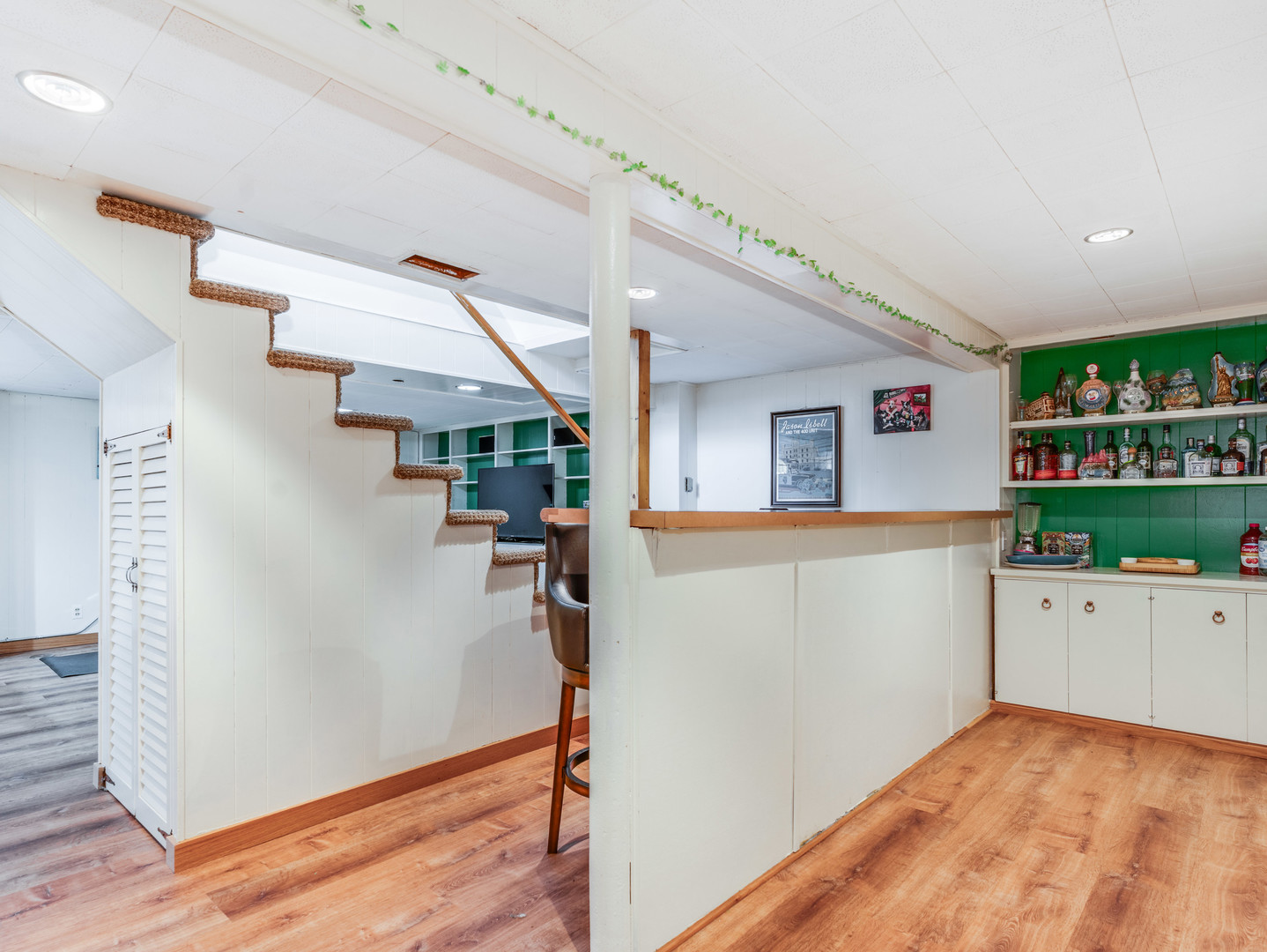 1416 West Acres Road Joliet, IL 60435 - Photo 23 of 30 a view of a hallway with workspace