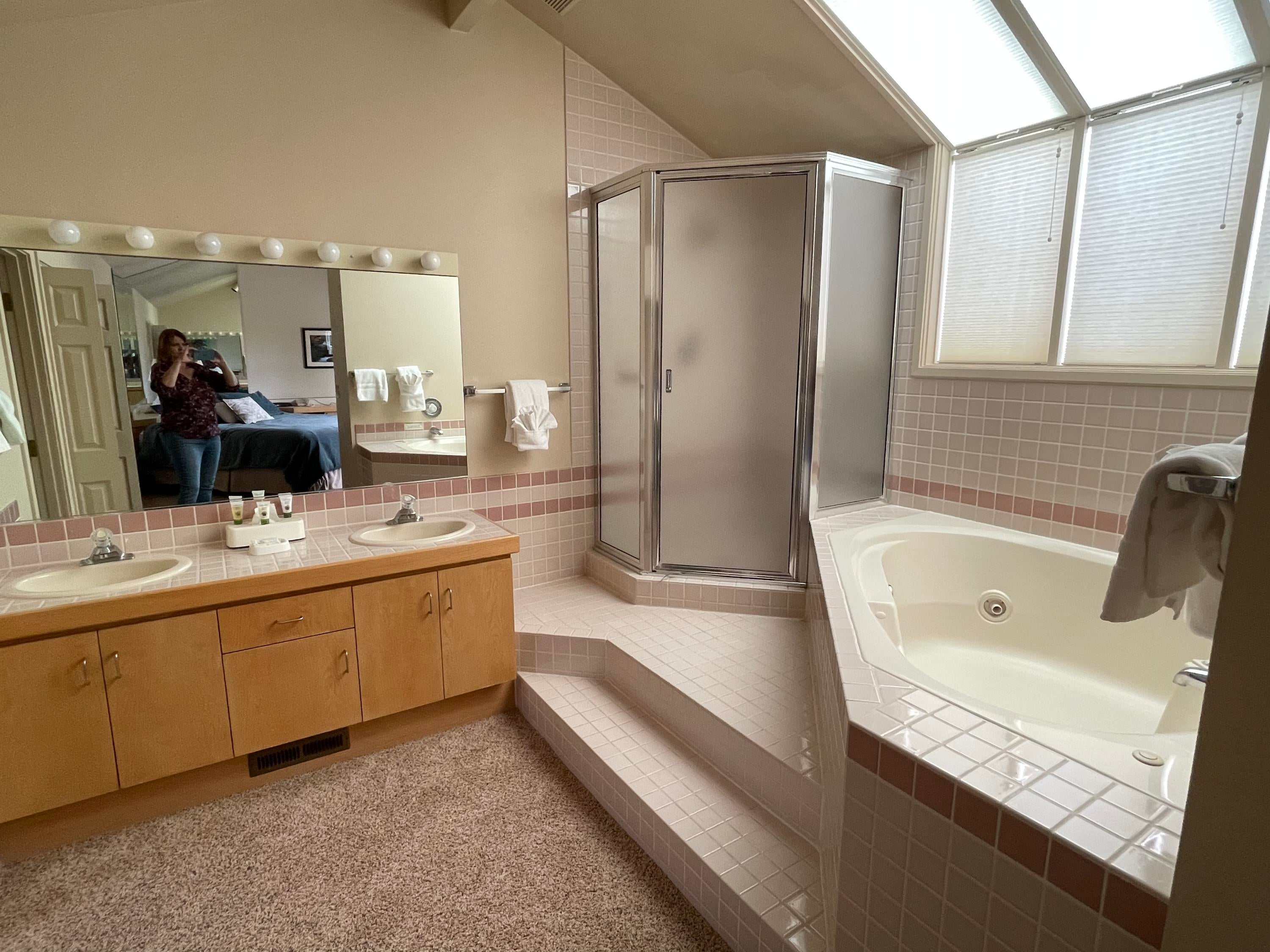 1924 Redtail Hawk Drive, Unit RV43 Redmond, OR 97756 - Photo 13 of 20 5068F4B4-93CC-427F-9093-EBD5E5EC9D1A