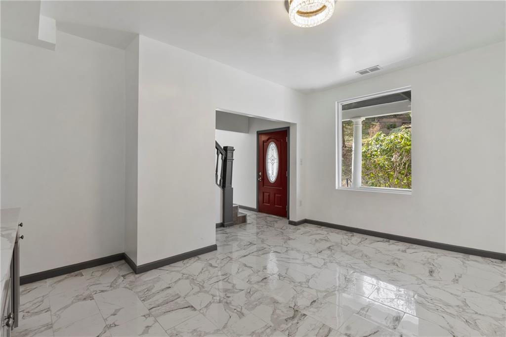 26 Bryn Mawr Road Pittsburgh, PA 15221 - Photo 14 of 32