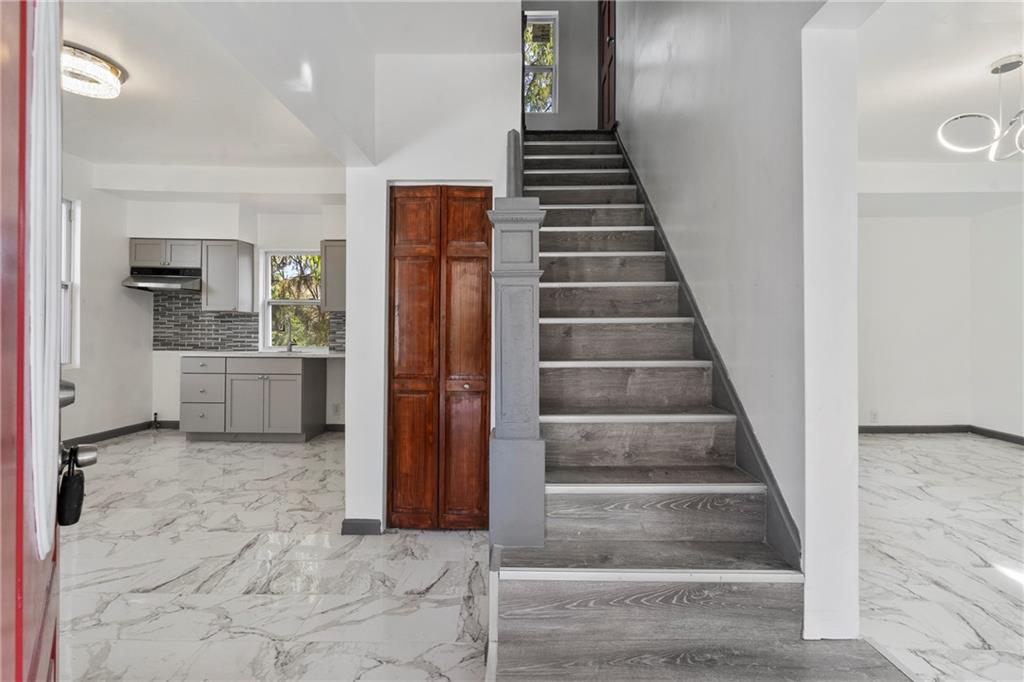 26 Bryn Mawr Road Pittsburgh, PA 15221 - Photo 5 of 32