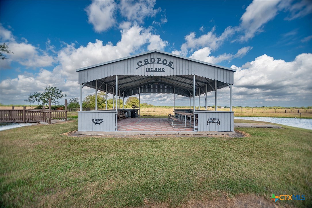 190 Hood Road Inez, TX 77968 - Photo 19 of 36 a view of a chair and table in the terrace