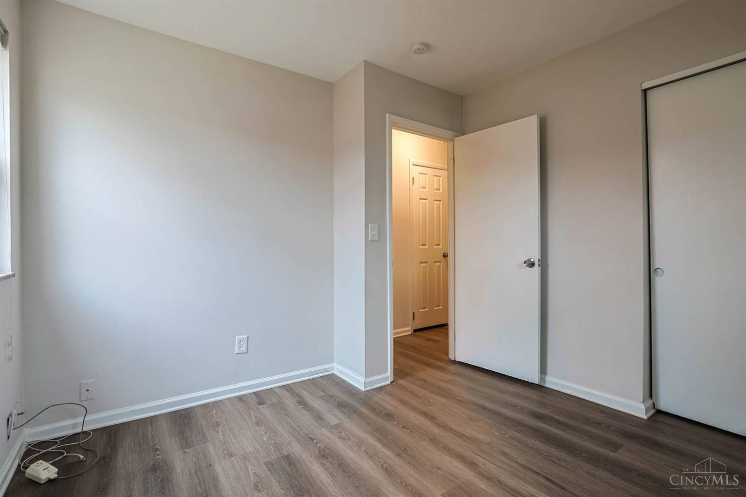 238 Diston Lane Cincinnati, OH 45246 - Photo 22 of 30