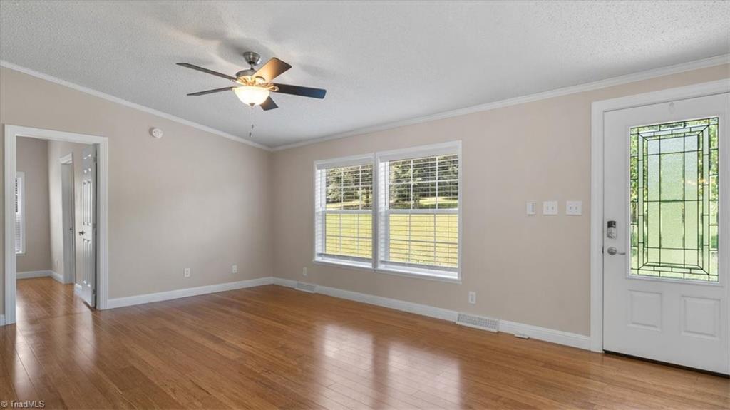 609 Scott Farm Road Clemmons, NC 27012 - Photo 6 of 39 Gallery Image 6